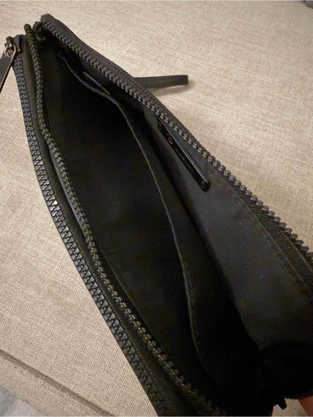 Lululemon Double Zipper Compartment Wristlet Black